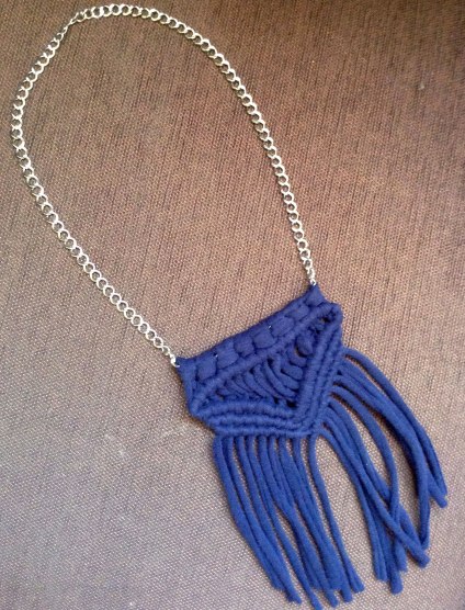 t-shirt-necklace_m