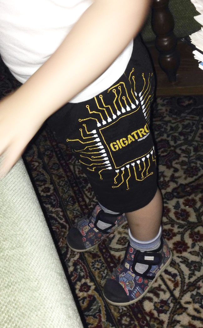 giga-sorts-na-modelu